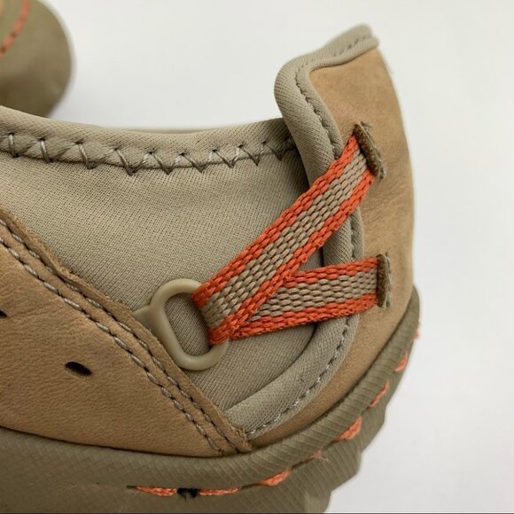 WIND River Beige Leather Slip Shoe Size 8 - Picture 5 of 9